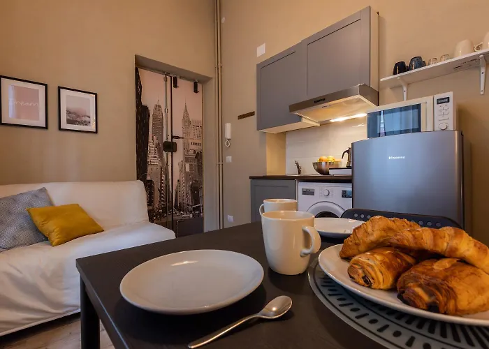 Giorgia Home, Porta Susa Station *