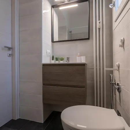 Апартаменты Giorgia Home, Porta Susa Station *
